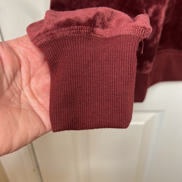 Lou & Grey Velour Sweatshirt  (S) NWT - Picture 4 of 6